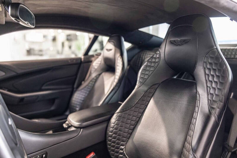 2014 Aston Martin Vanquish