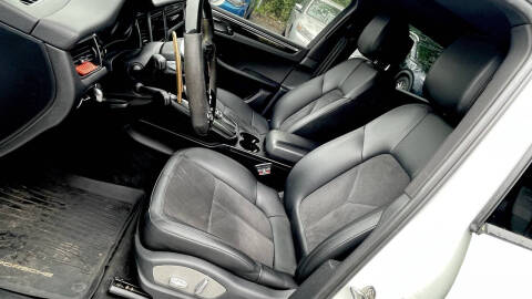 2017 Porsche Macan S