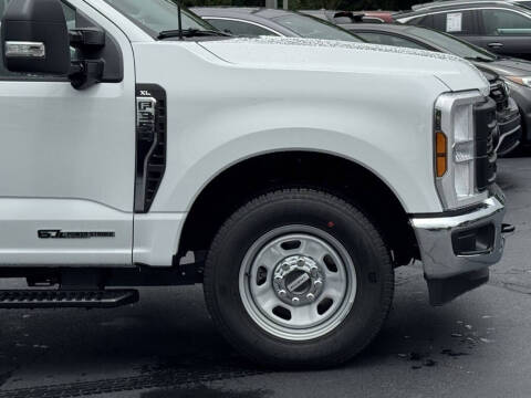 2025 Ford F-350 Super Duty XL