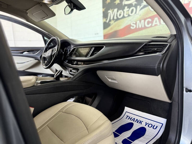 2021 Buick Enclave Essence