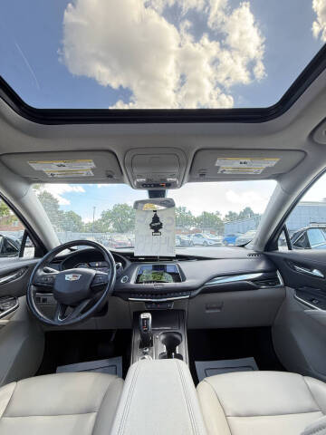 2019 Cadillac XT4 Luxury