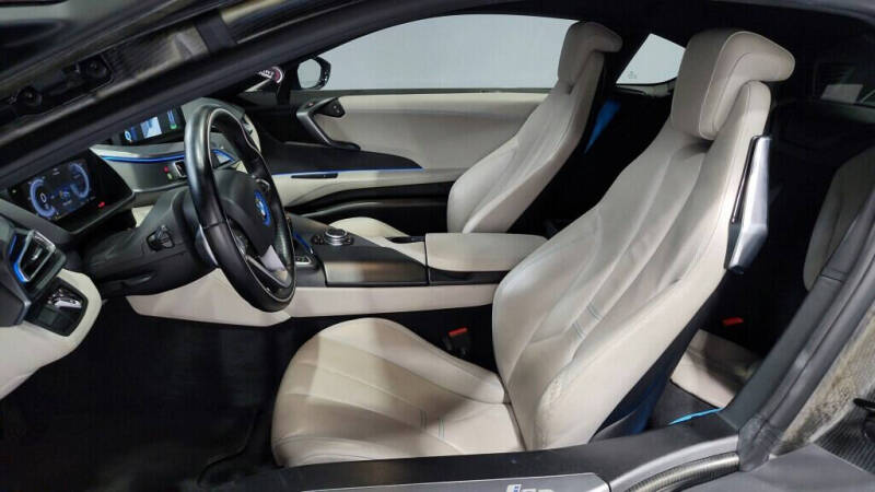 2014 BMW i8