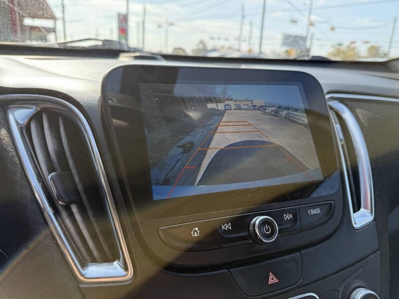 2017 Chevrolet Malibu LT