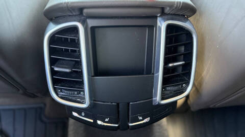 2017 Porsche Cayenne S E-Hybrid