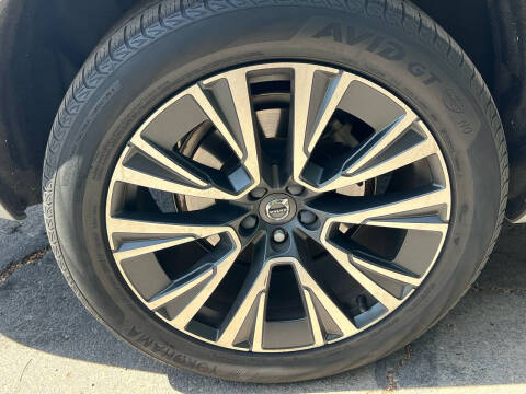 2020 Volvo XC90 T5 Momentum