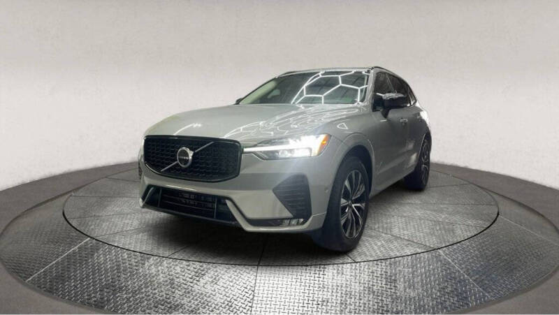 2024 Volvo XC60 B5 Plus Dark Theme
