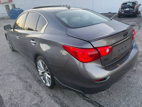 2017 Infiniti Q50 Hybrid Premium