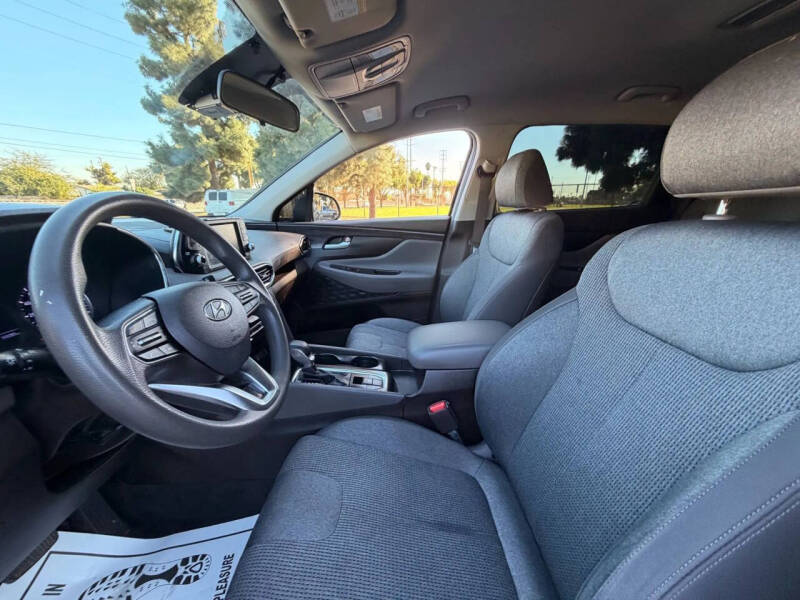 2019 Hyundai Santa Fe SE 2.4L