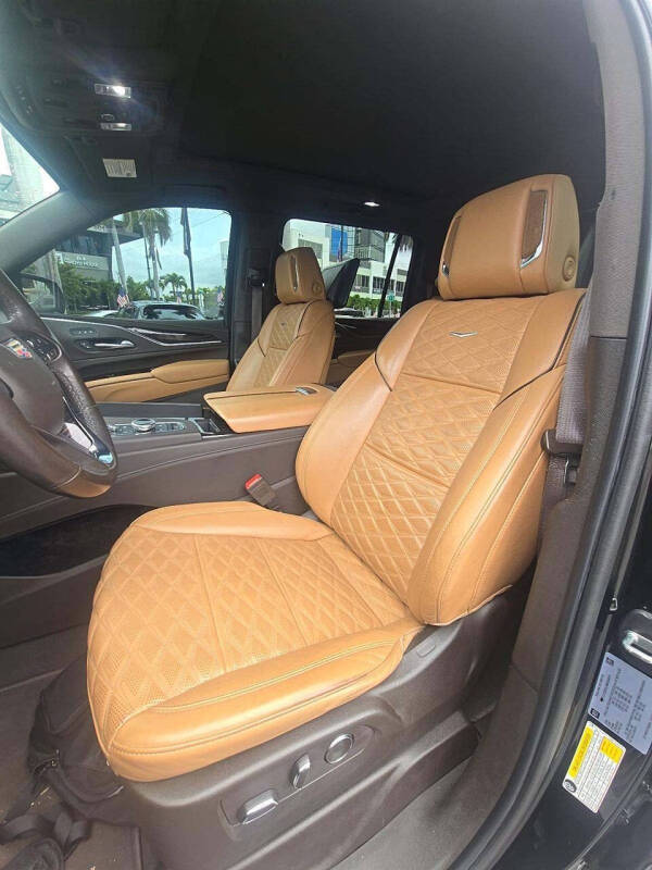 2021 Cadillac Escalade ESV Sport