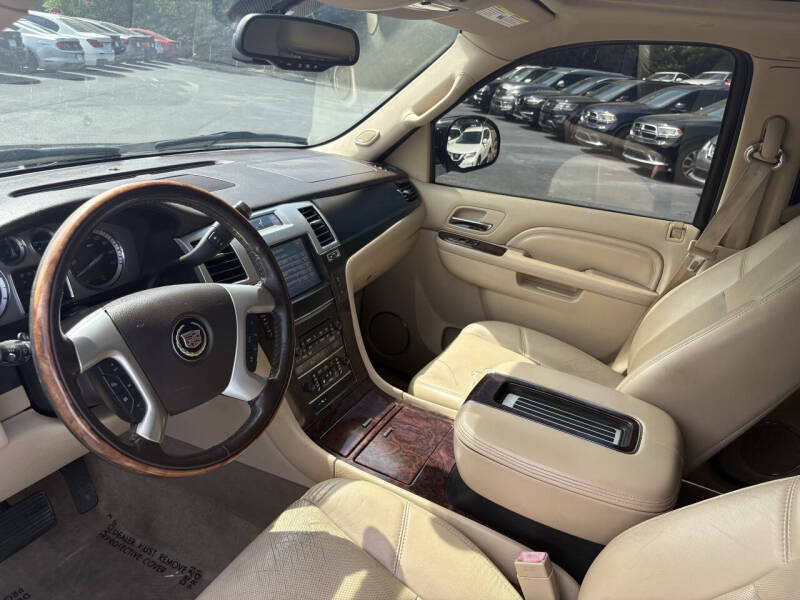 2014 Cadillac Escalade Luxury