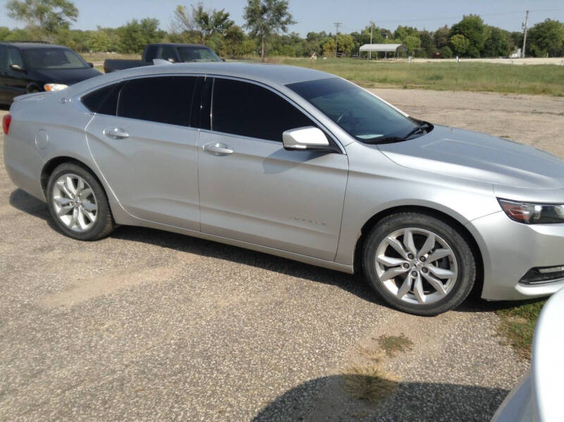 Used 2018 Chevrolet Impala 1LT with VIN 2G1105SA0J9113499 for sale in Belleville, KS