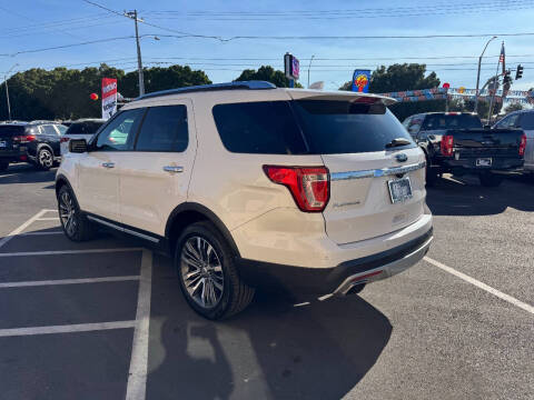 2017 Ford Explorer Platinum
