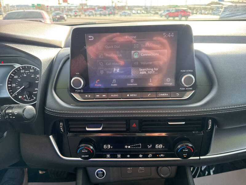2022 Nissan Rogue SV