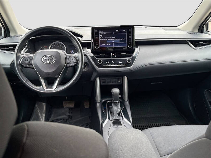 2022 Toyota Corolla Cross LE