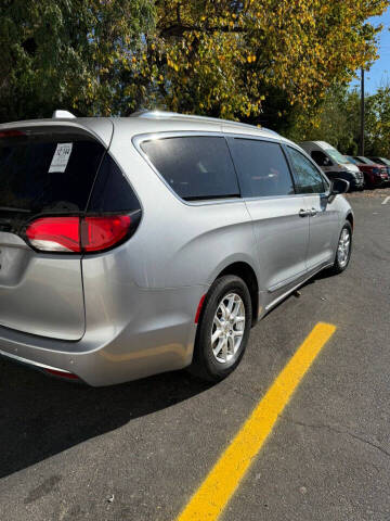 2020 Chrysler Pacifica Touring L