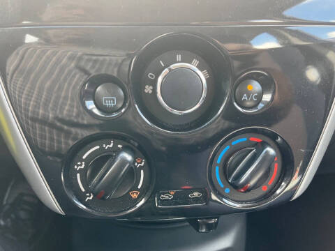 2016 Nissan Versa Note SR