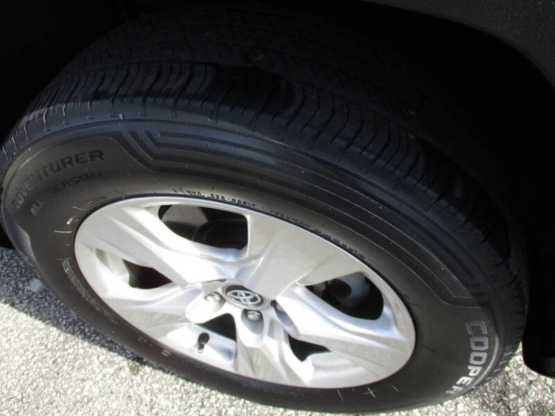 2021 Toyota RAV4 XLE