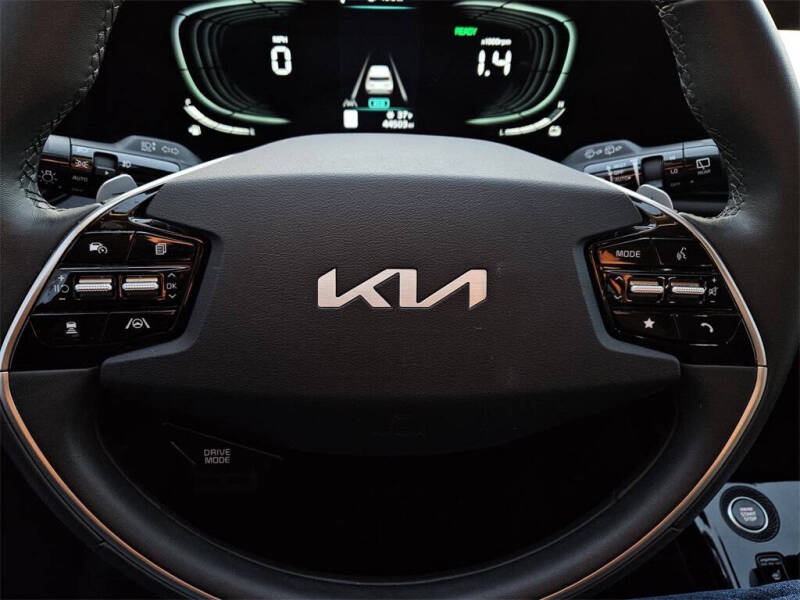 2023 Kia Niro EX Touring