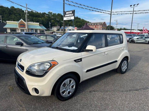 2012 Kia Soul for sale at SOUTH FIFTH AUTOMOTIVE LLC in Marietta OH