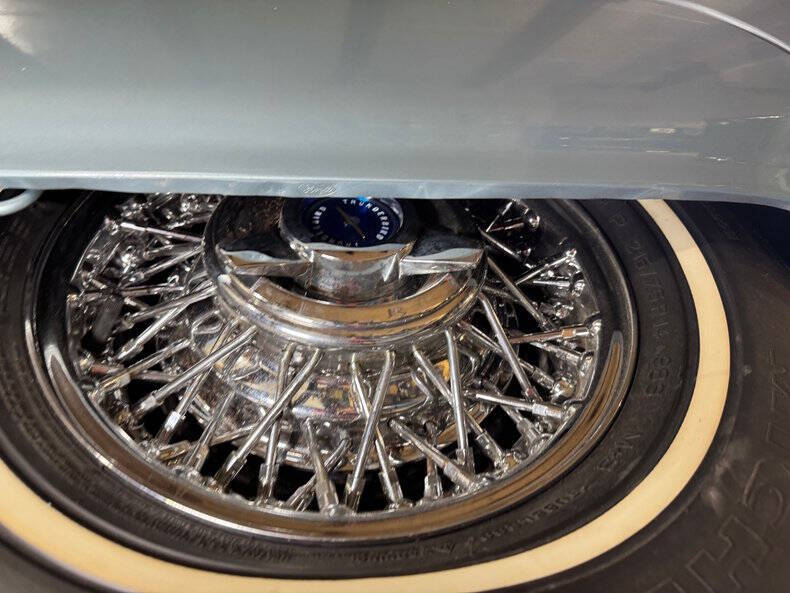 1962 Ford Thunderbird