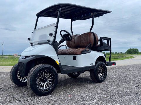 2026 E-Z-GO RXV 4