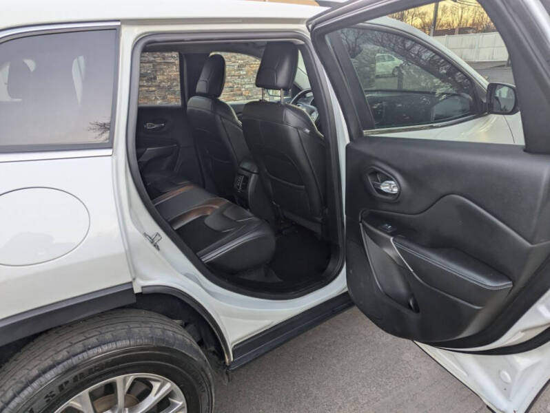 2019 Jeep Cherokee