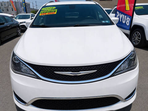 2018 Chrysler Pacifica Touring L