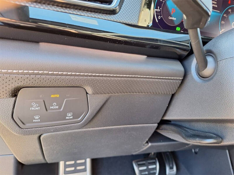 2026 Volkswagen Atlas Cross Sport SEL Premium R-Line 4Motion