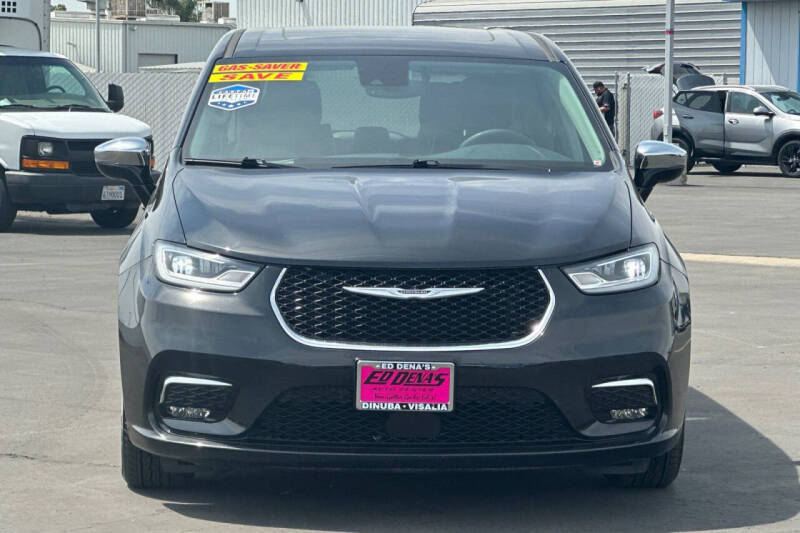 2023 Chrysler Pacifica Plug-In Hybrid Limited