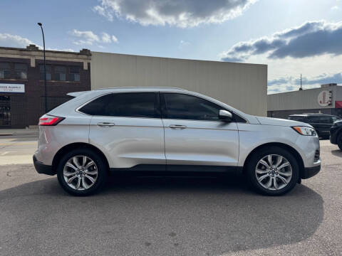2019 Ford Edge Titanium