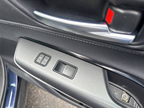 2024 Toyota Venza LE