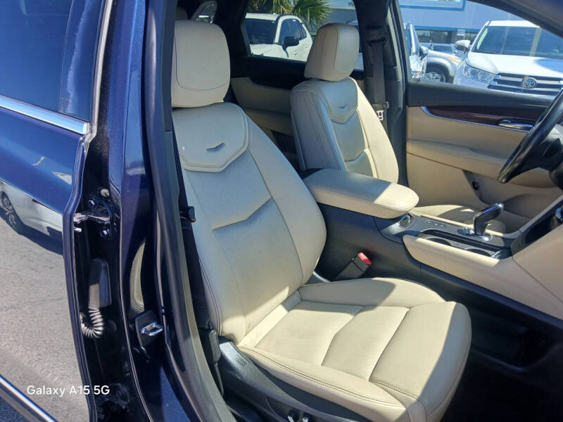 2017 Cadillac XT5 Luxury