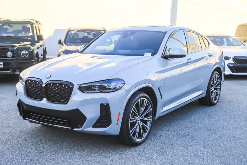 2023 BMW X4 xDrive30i