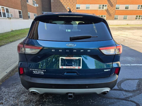2020 Ford Escape Titanium