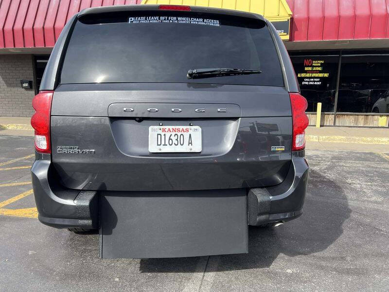 2017 Dodge Grand Caravan SE - Photo 12