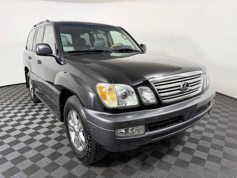 2004 Lexus LX 470