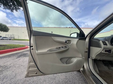 2010 Toyota Corolla LE