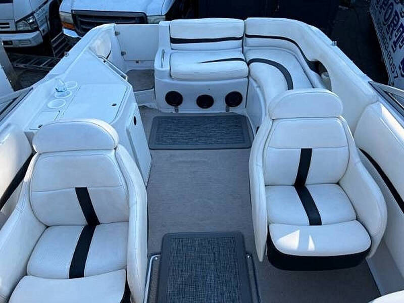 2001 Four Winns FUNSHIP 254