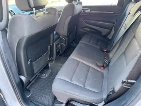 2018 Jeep Grand Cherokee Laredo E