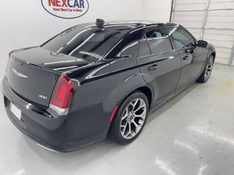 2018 Chrysler 300