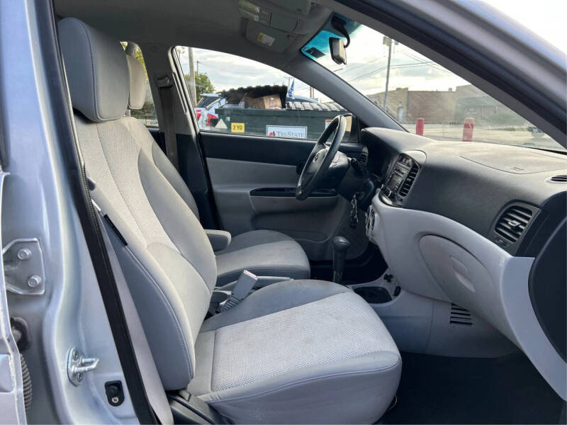 2011 Hyundai Accent GLS