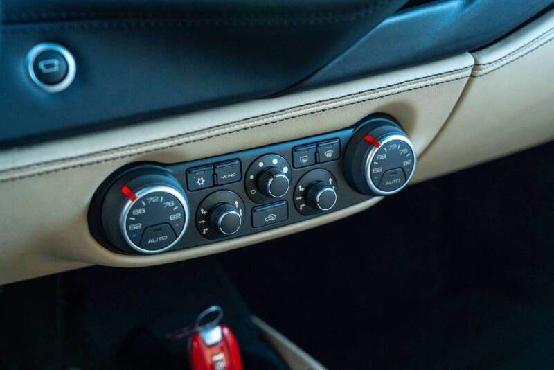 2016 Ferrari 488 GTB