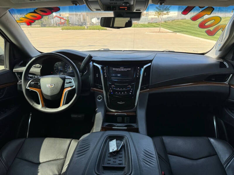 2017 Cadillac Escalade Premium Luxury