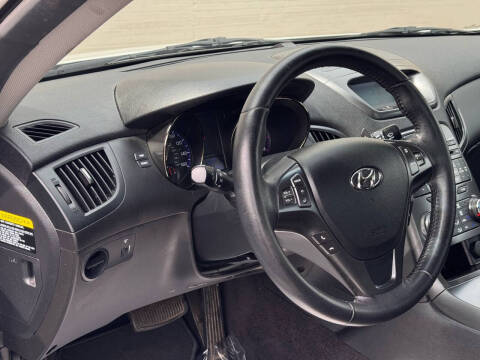 2012 Hyundai Genesis Coupe 2.0T