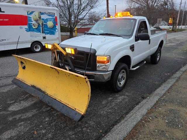 2008 Ford F-350 Super Duty XL's photo
