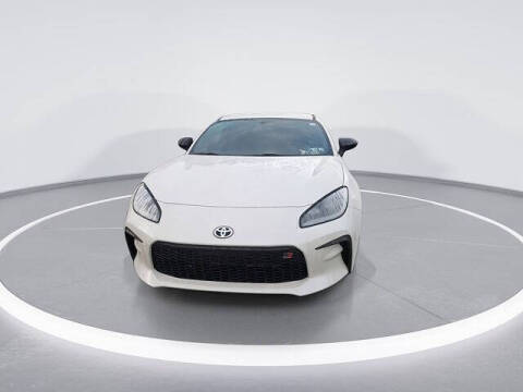 2025 Toyota GR86 Premium