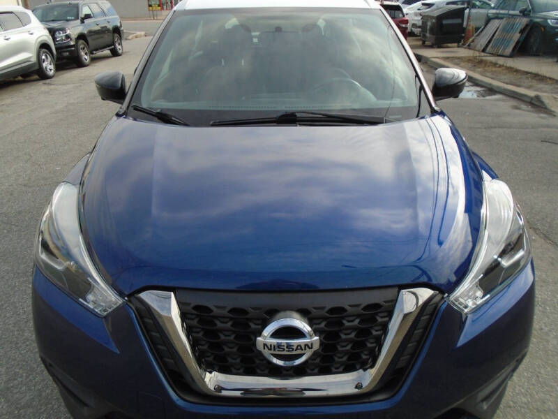 2019 Nissan Kicks SR