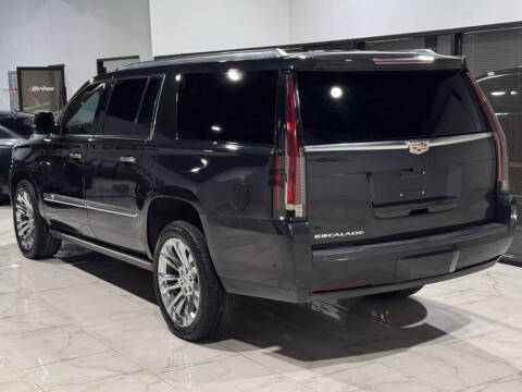 2019 Cadillac Escalade ESV Premium Luxury
