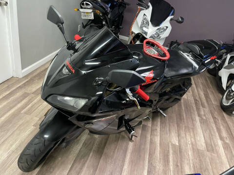 2006 Honda CBR 600 RR for sale at SAN DIEGO AUTO SALES INC in San Diego CA