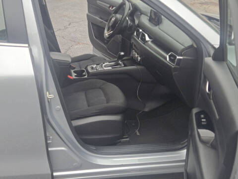 2017 Mazda CX-5 Sport